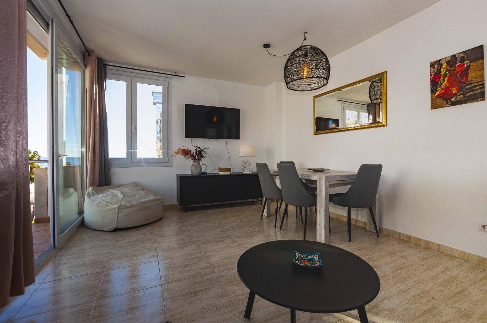 Apartment 1236 Carla Mar 50m Playa - Apivend Immo